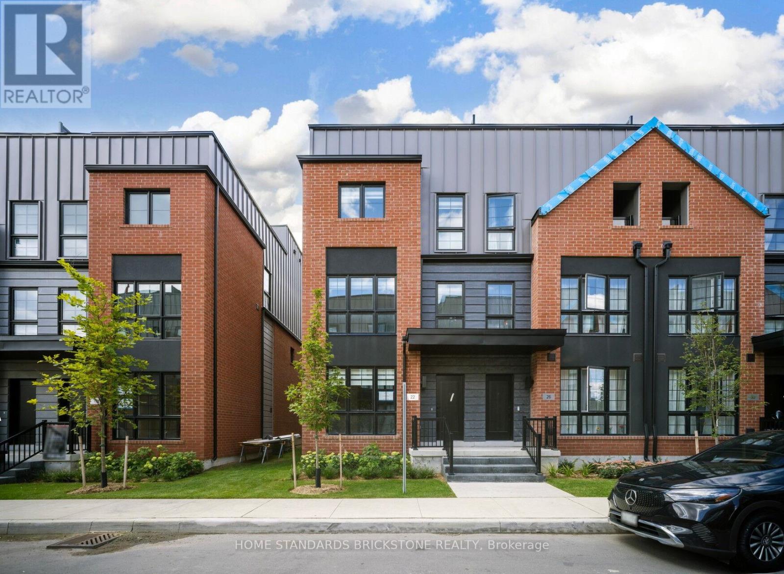 22 CHESLEY STREET, Vaughan, Ontario