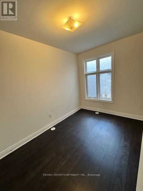 19 Tarmola Park Court, Toronto, Ontario  M9L 0A6 - Photo 13 - W12387091