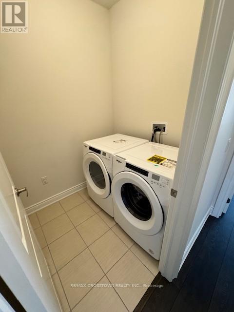 19 Tarmola Park Court, Toronto, Ontario  M9L 0A6 - Photo 14 - W12387091