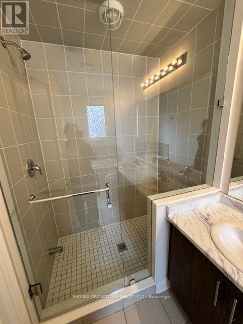 19 Tarmola Park Court, Toronto, Ontario  M9L 0A6 - Photo 17 - W12387091