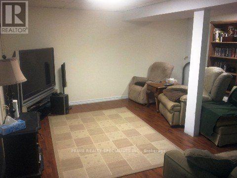 58 Roxaline Street, Toronto (Humber Heights), Ontario  M9P 2Y9 - Photo 4 - W12387092