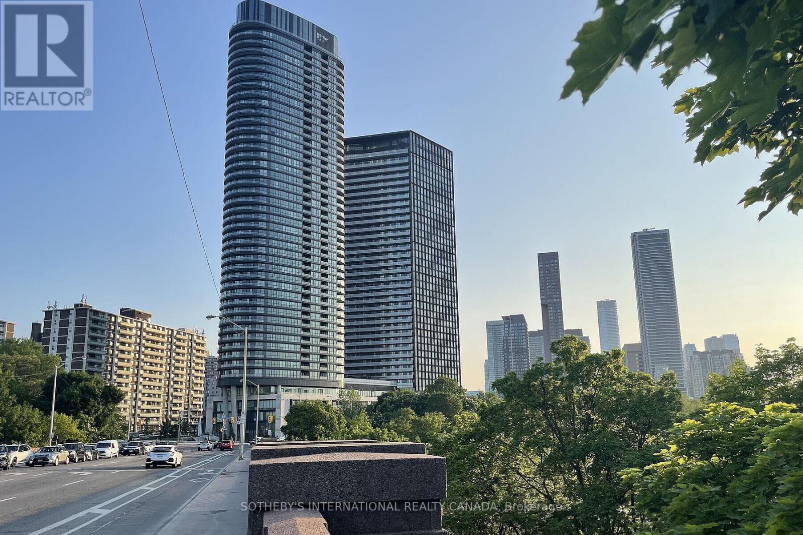 4215 - 585 BLOOR STREET E, Toronto, Ontario