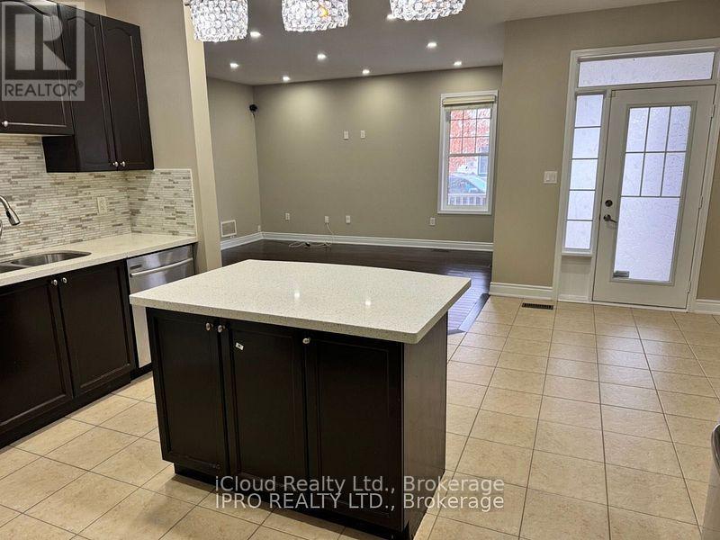 14 Dublin Road, Brampton, Ontario  L7A 0T6 - Photo 5 - W12387136