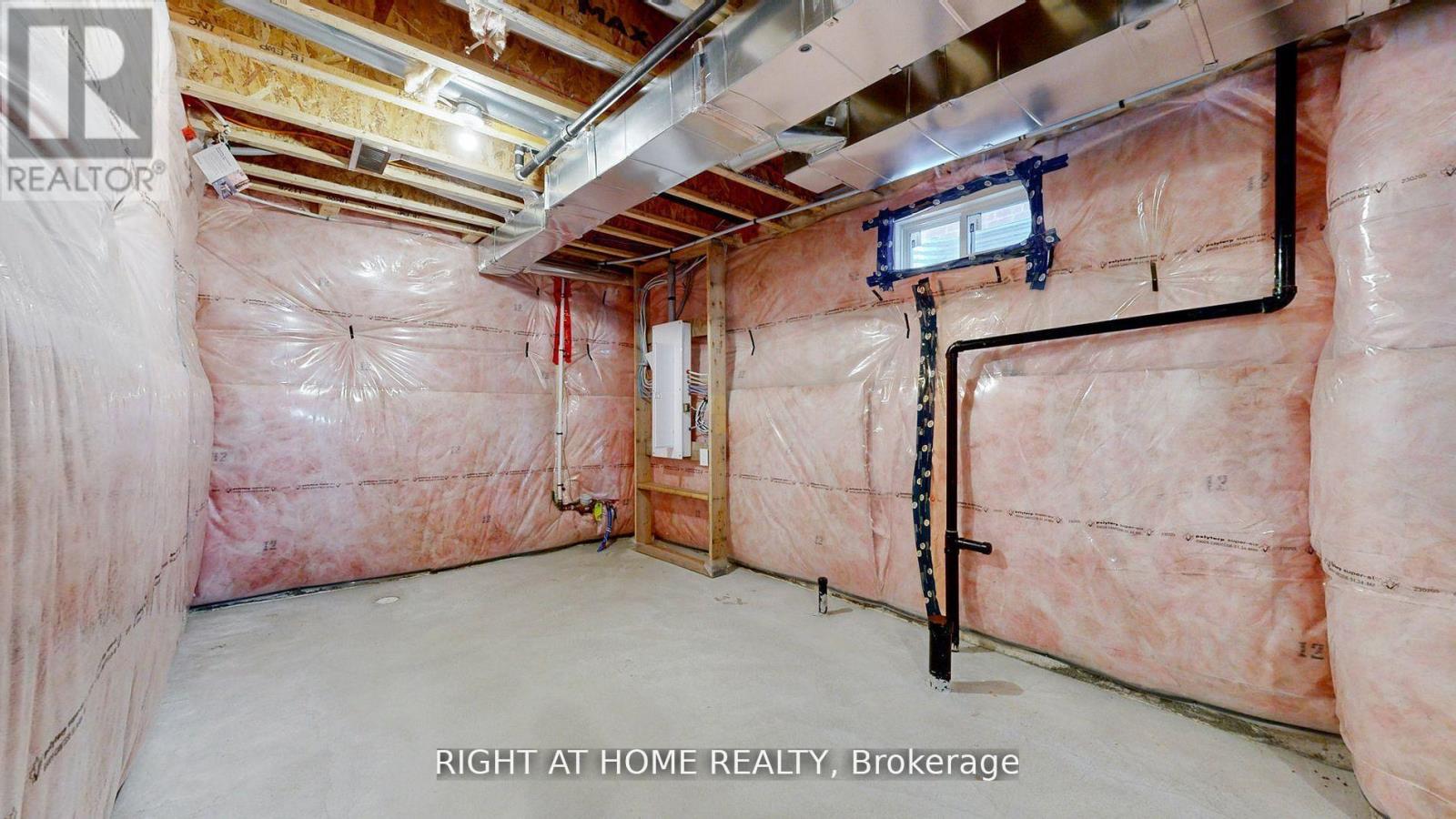 1462 Kitchen Court, Milton, Ontario  L9E 1Y8 - Photo 21 - W12387137