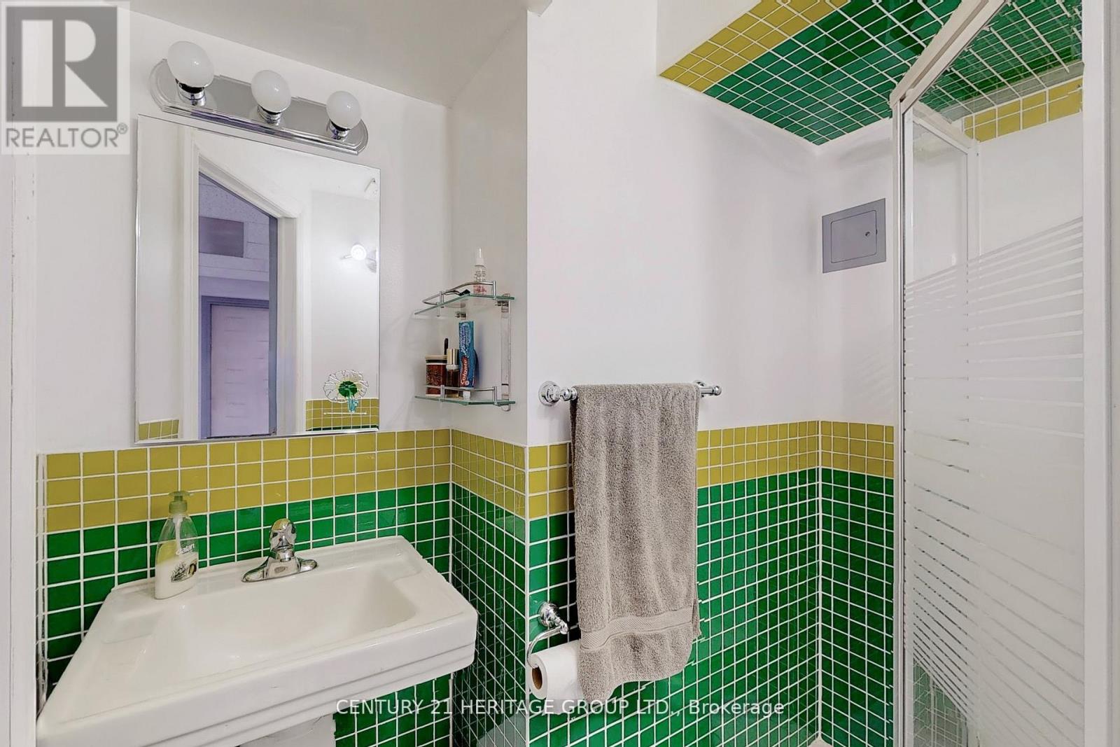 4 Sunnyvale Gate, Brampton, Ontario  L6S 6J3 - Photo 27 - W12387147