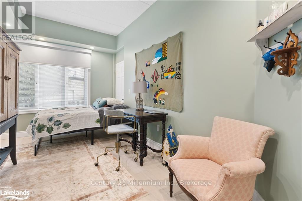 101 - 10 Bay Street E, Blue Mountains, Ontario  N0H 2P0 - Photo 26 - X12387148