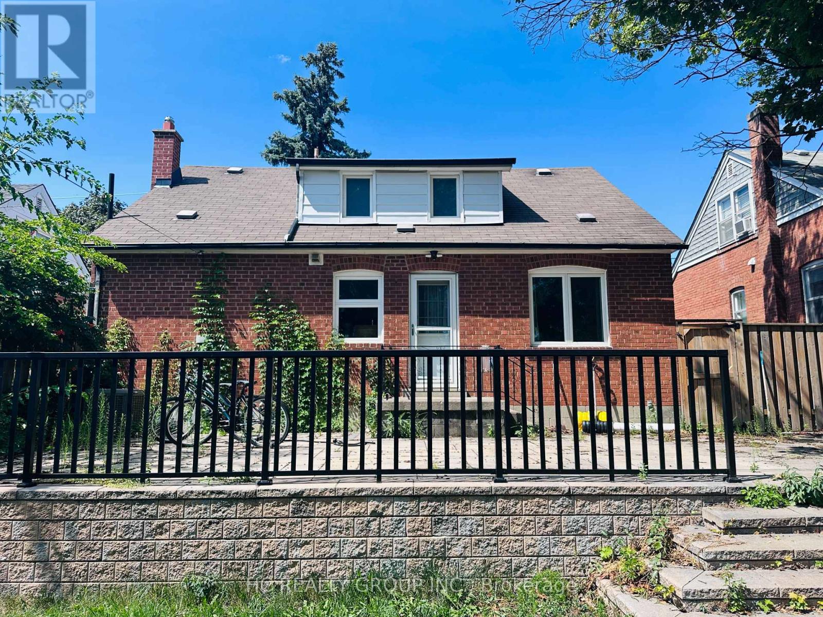 673 Glengrove Avenue W, Toronto, Ontario  M6B 2J2 - Photo 18 - W12318269