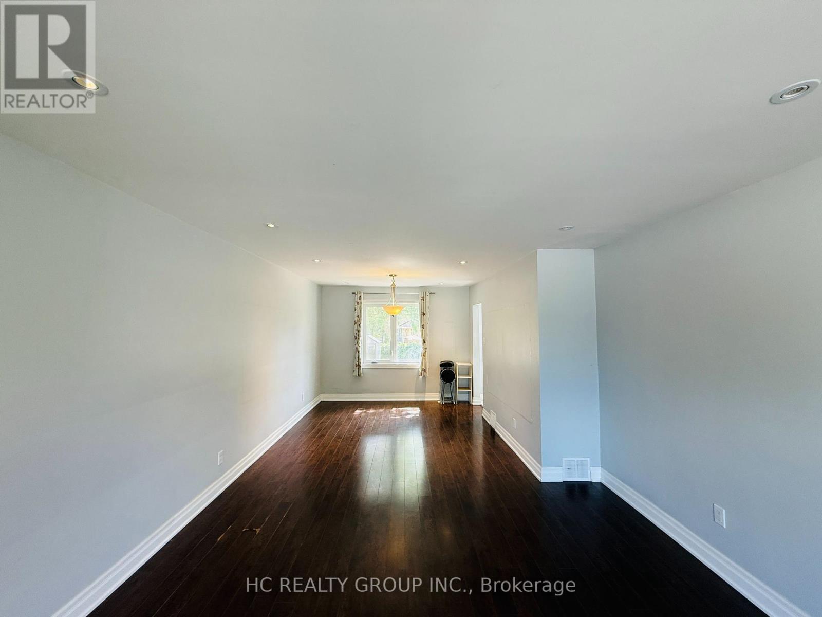 673 Glengrove Avenue W, Toronto, Ontario  M6B 2J2 - Photo 4 - W12318269