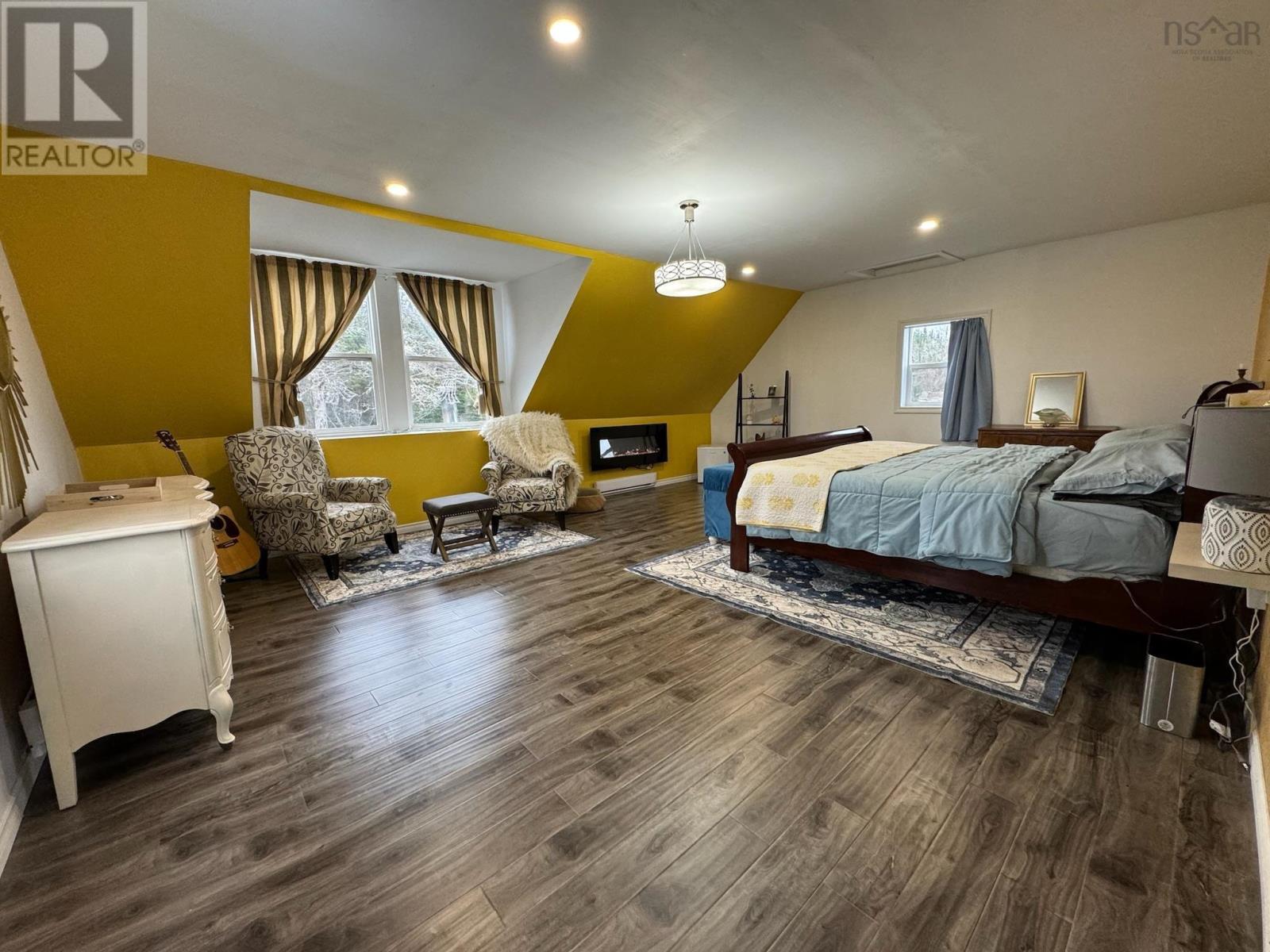 1379 Salmon River Road, L'ardoise, Nova Scotia  B0E 3B0 - Photo 13 - 202428100