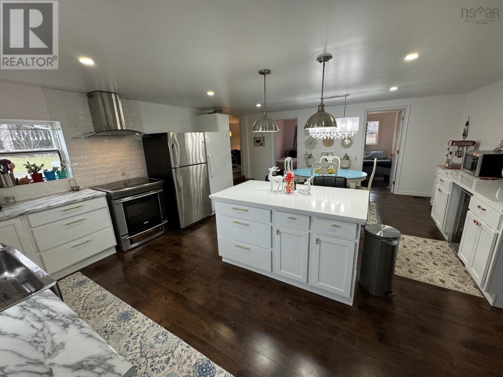 1379 Salmon River Road, L'ardoise, Nova Scotia  B0E 3B0 - Photo 9 - 202428100