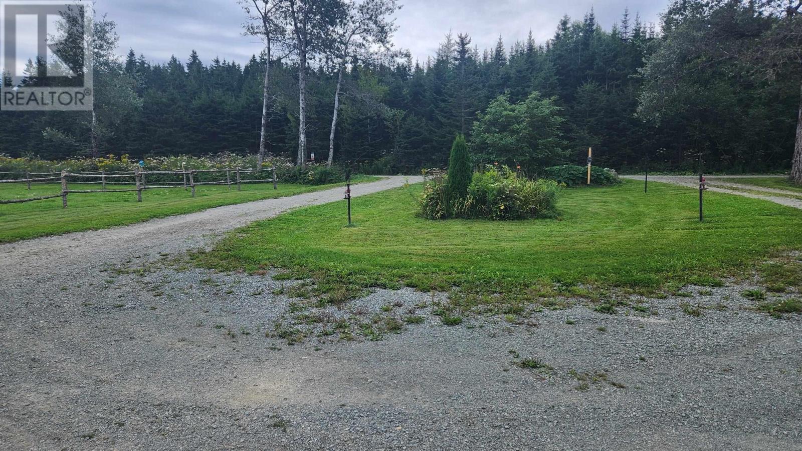 1379 Salmon River Road, L'ardoise, Nova Scotia  B0E 3B0 - Photo 28 - 202428100