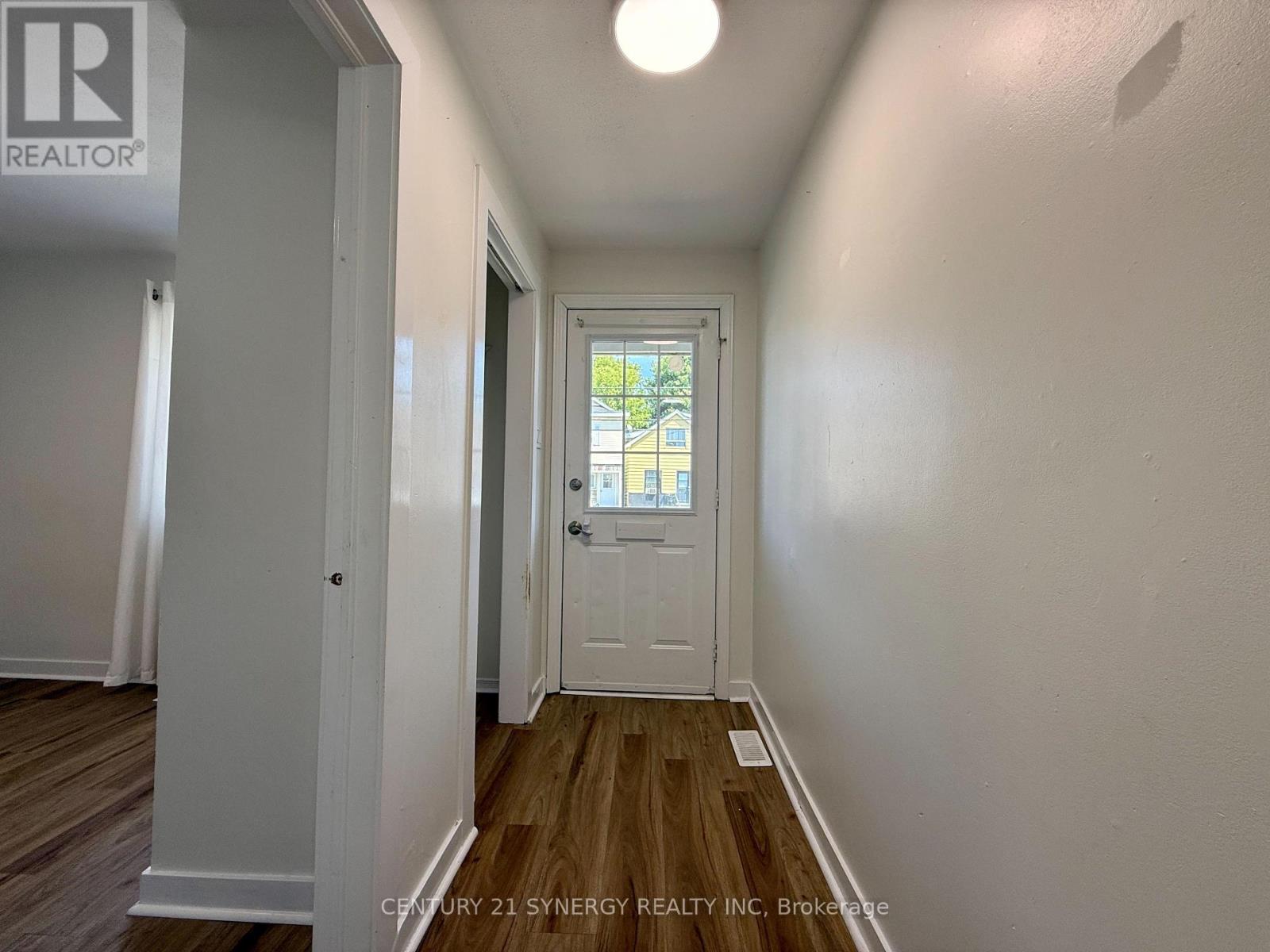 415 Mcconnell Avenue, Cornwall, Ontario  K6H 4L8 - Photo 4 - X12387159