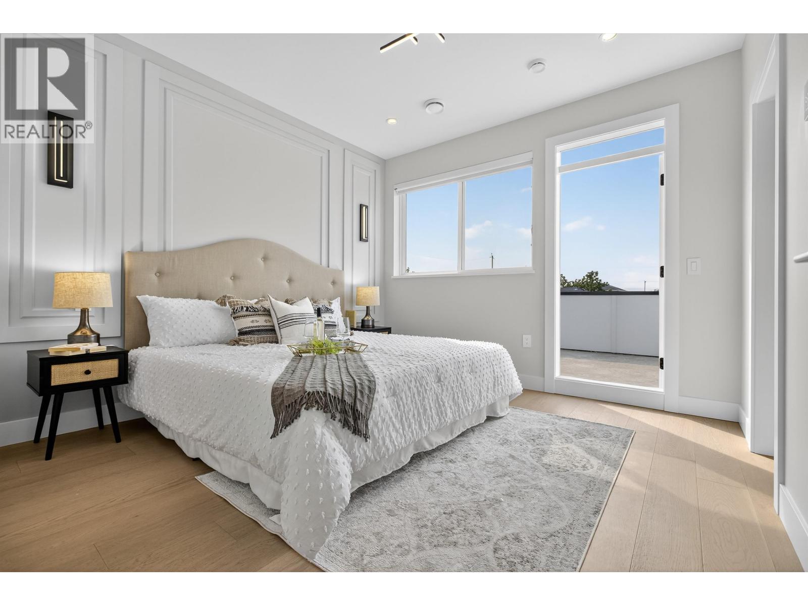6928 Carnegie Street, Burnaby, British Columbia  V5B 1Y5 - Photo 12 - R3043319
