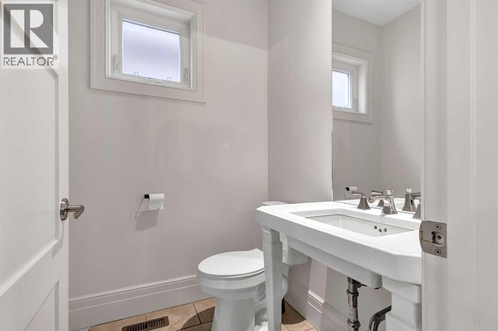 59 Aspen Meadows Green Sw, Calgary, Alberta  T3H 5J9 - Photo 31 - A2243767