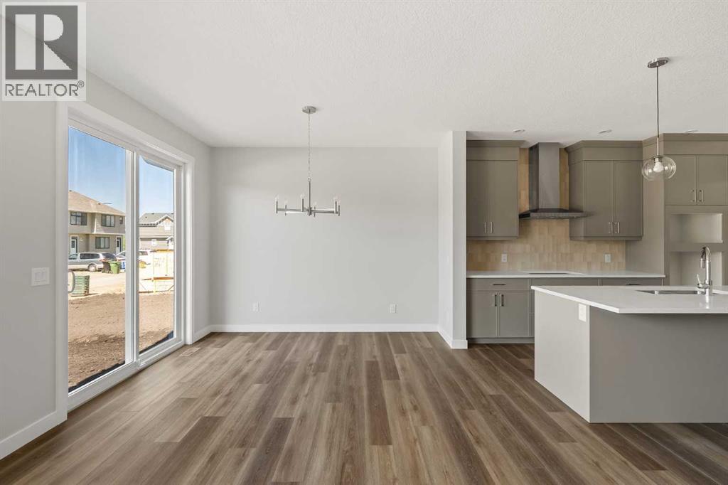 144 Creekstone Circle Sw, Calgary, Alberta  T2X 5M6 - Photo 8 - A2245391