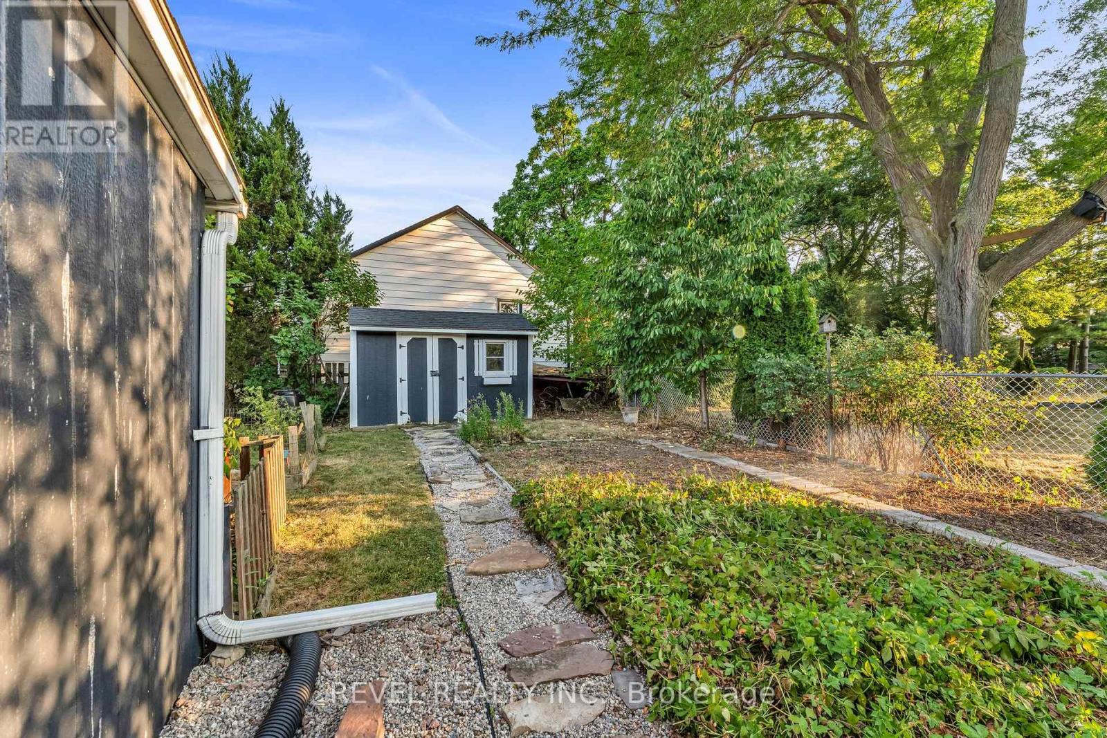 331 St Paul Street W, St. Catharines, Ontario  L2R 6P7 - Photo 39 - X12387039