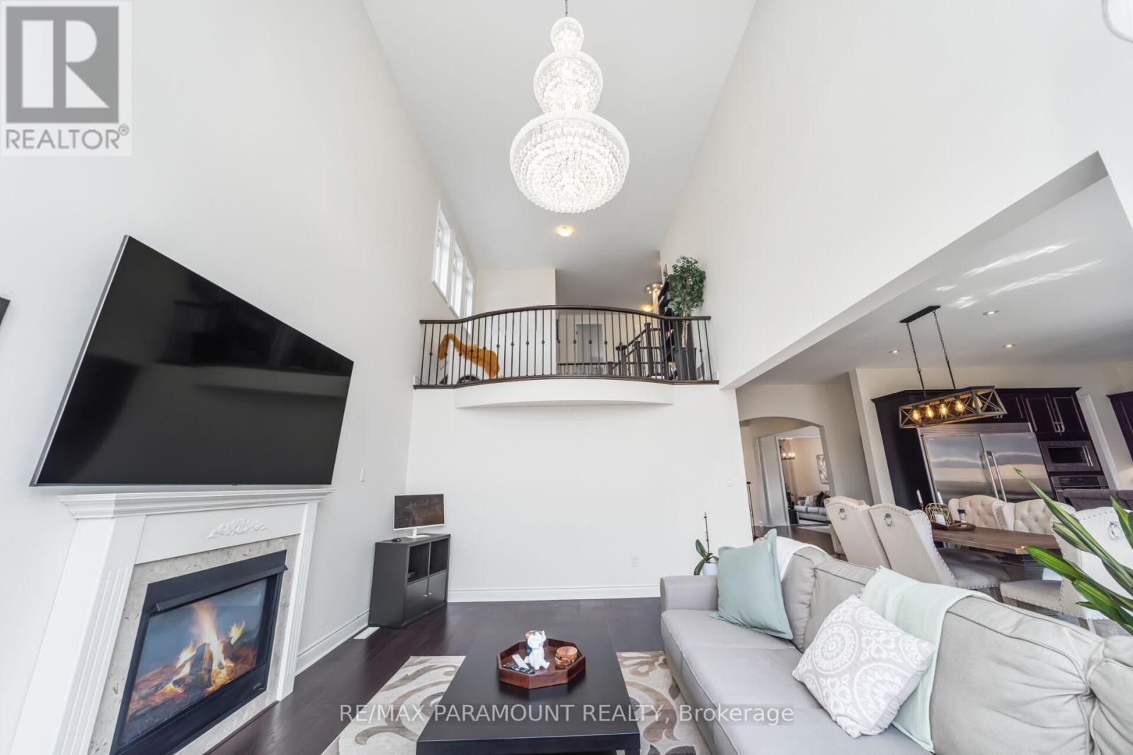 8 Accolade Court, Brampton, Ontario  L6X 2X4 - Photo 21 - W12387169