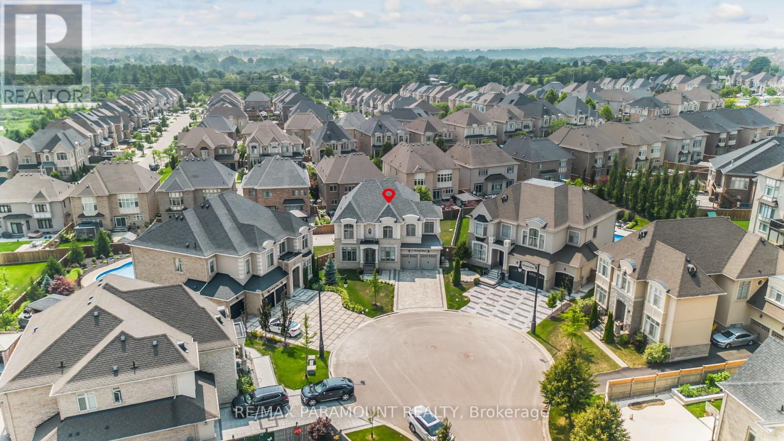 Property at 8 ACCOLADE COURT image 3