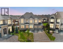 8 ACCOLADE COURT, Brampton, Ontario