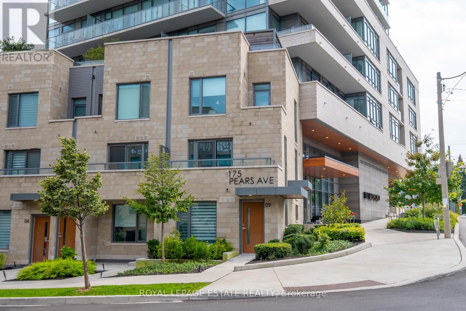 Property at TH9 - 175 PEARS AVENUE image 2