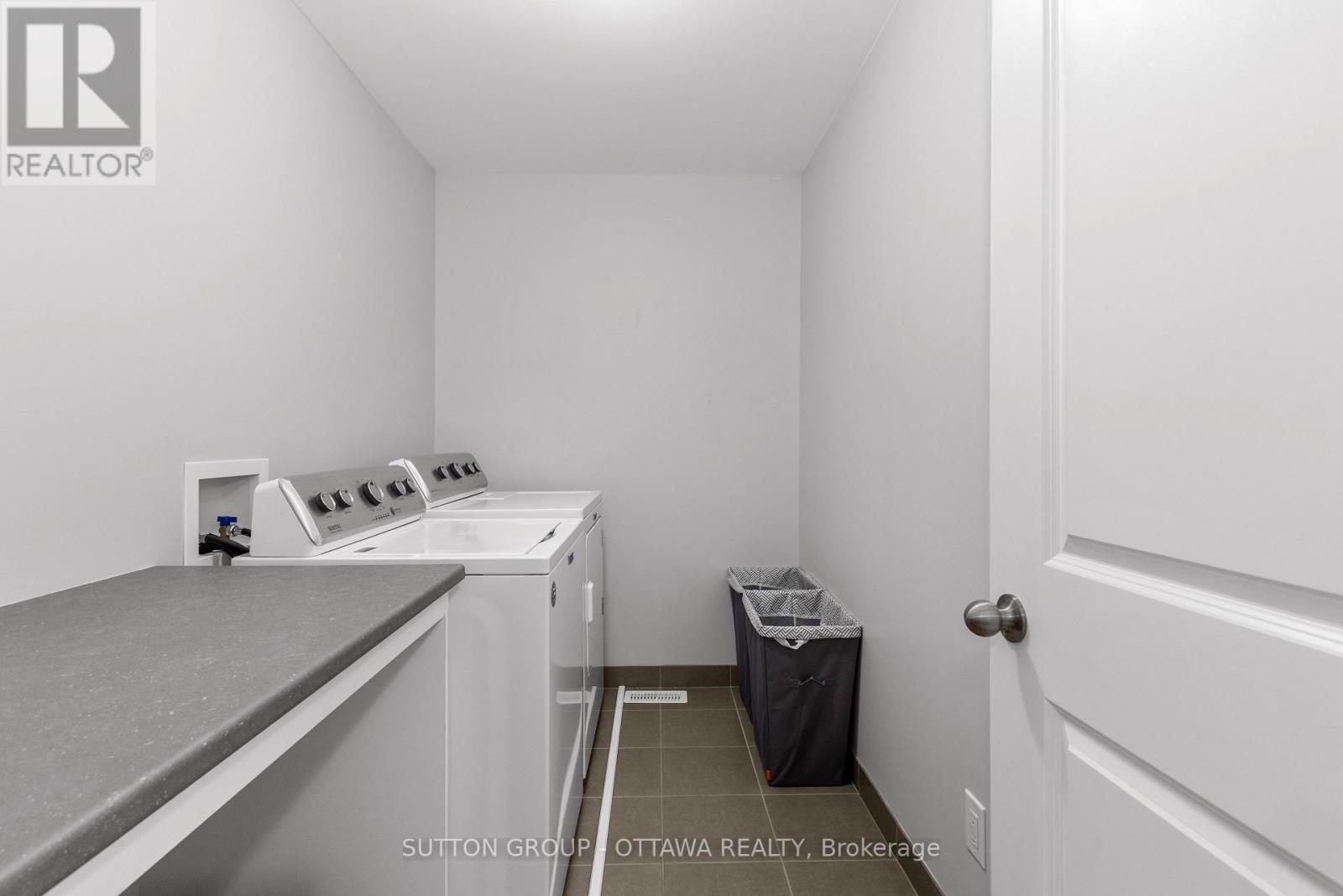 536 Rowers Way, Ottawa, Ontario  K1X 0C6 - Photo 24 - X12387194