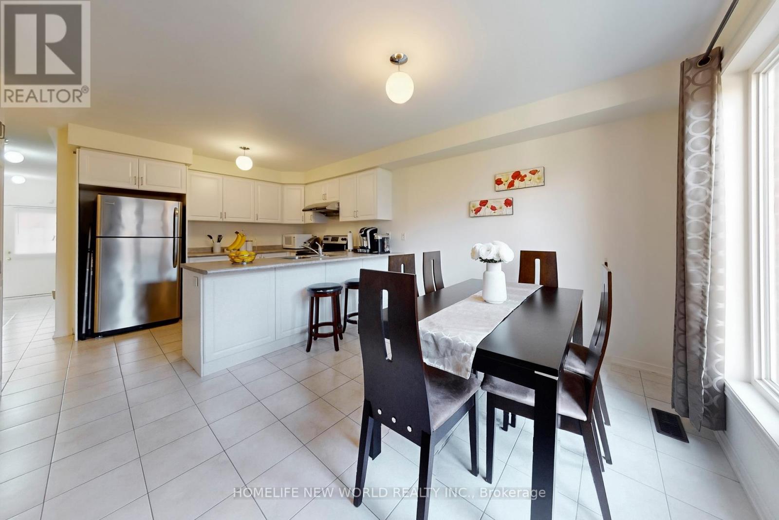 1124 Bur Oak Avenue, Markham, Ontario  L6E 0K9 - Photo 12 - N12387191