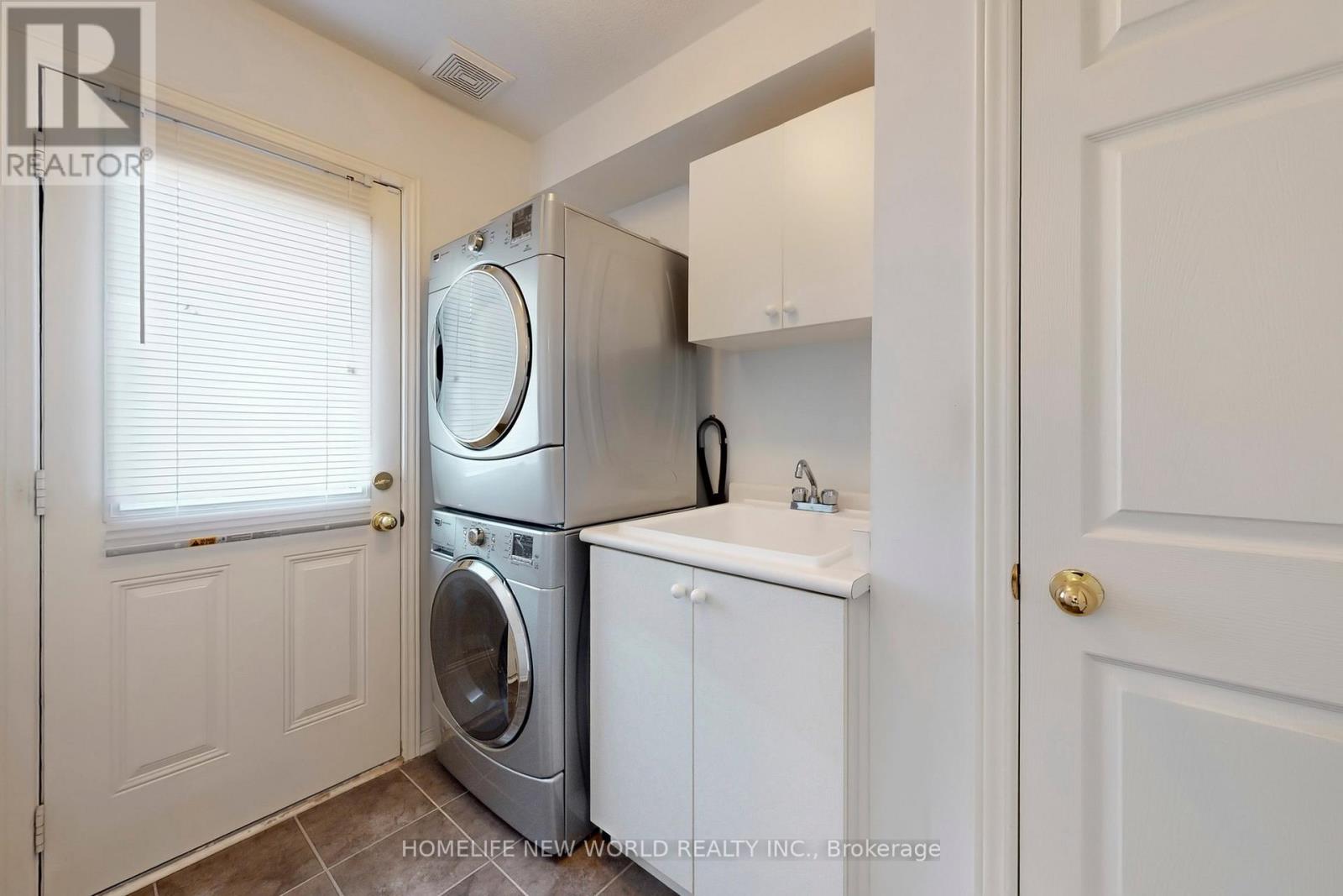 1124 Bur Oak Avenue, Markham, Ontario  L6E 0K9 - Photo 14 - N12387191