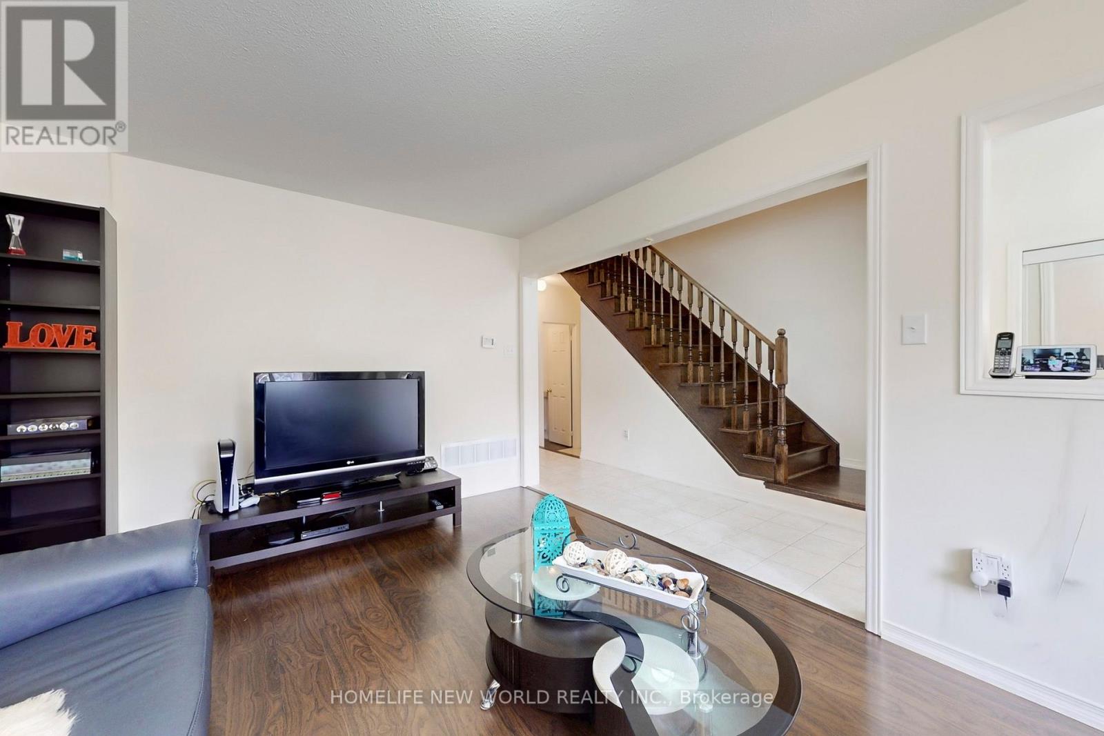 1124 Bur Oak Avenue, Markham, Ontario  L6E 0K9 - Photo 6 - N12387191