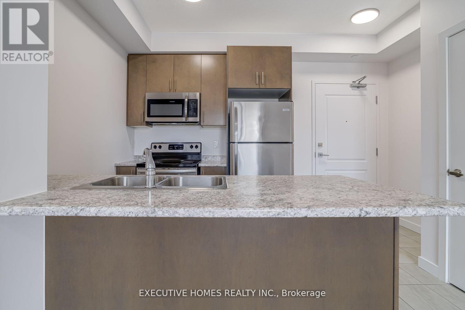 327 - 101 Shoreview Place, Hamilton (Stoney Creek), Ontario  L8E 0K2 - Photo 8 - X12387189
