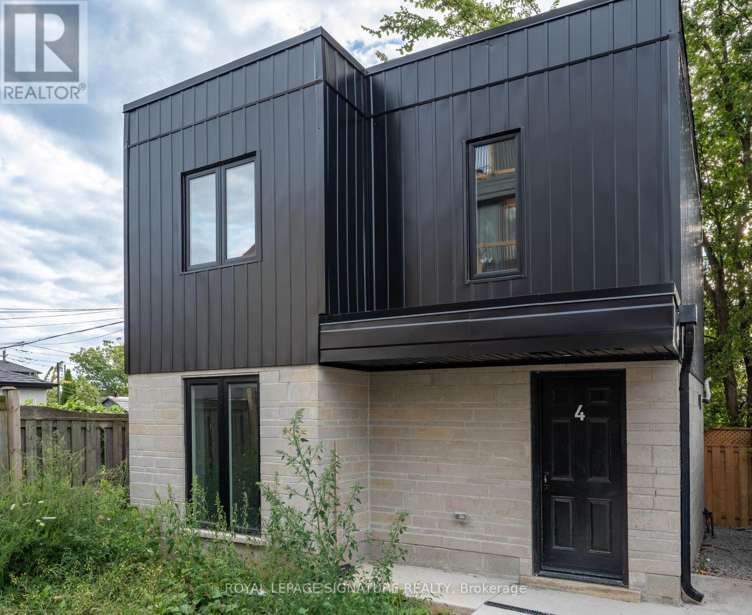 GARDEN - 56 HARTLEY AVENUE, Toronto, Ontario