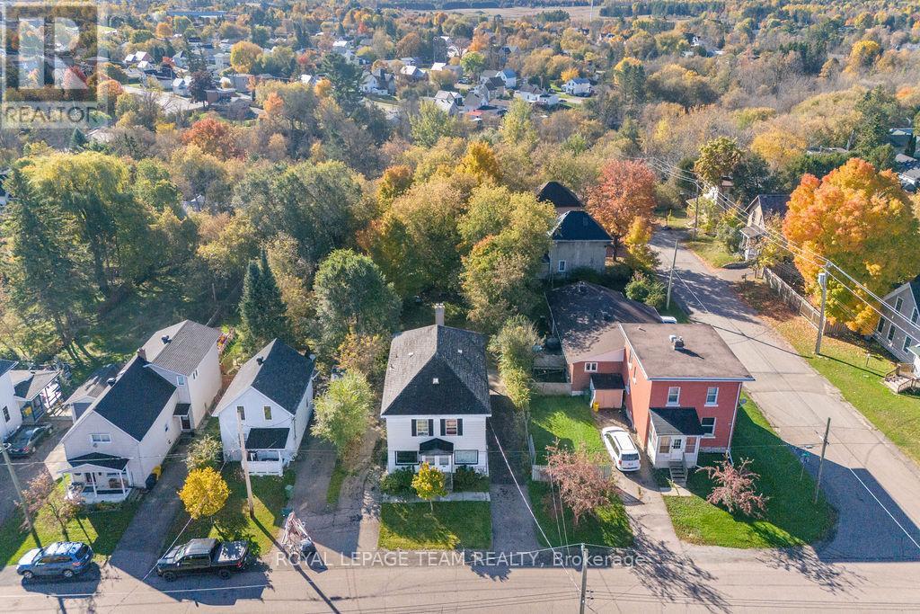 450 D'arcy Street, Pembroke, Ontario  K8A 6B3 - Photo 14 - X12387215