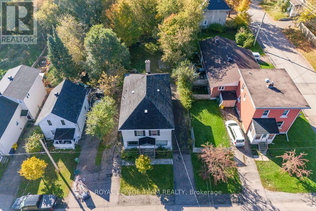 450 D'arcy Street, Pembroke, Ontario  K8A 6B3 - Photo 15 - X12387215