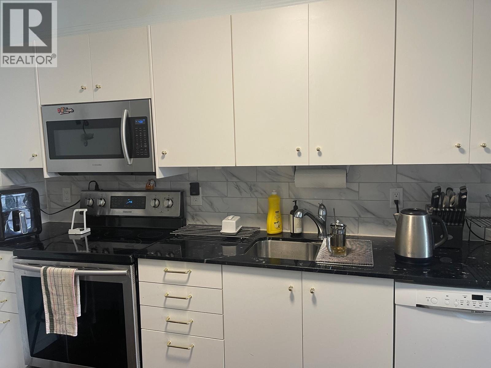 220 5500 ARCADIA ROAD, Richmond, British Columbia