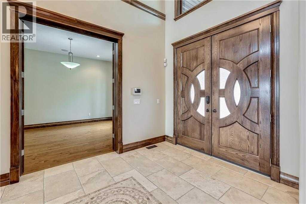 Property at 35 Elmont Drive SW image 5