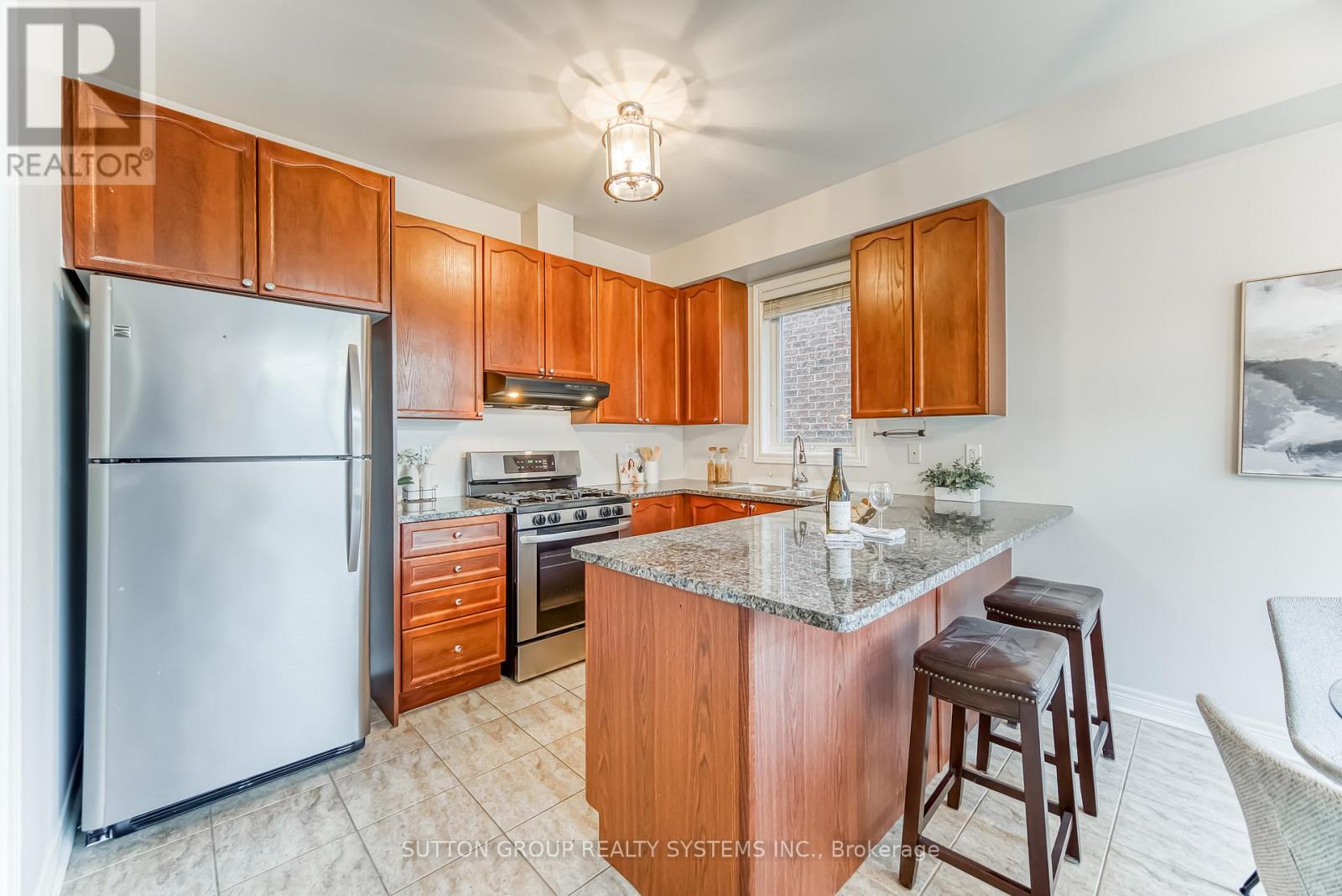 3806 Quiet Creek Drive, Mississauga, Ontario  L5M 8A9 - Photo 22 - W12387212