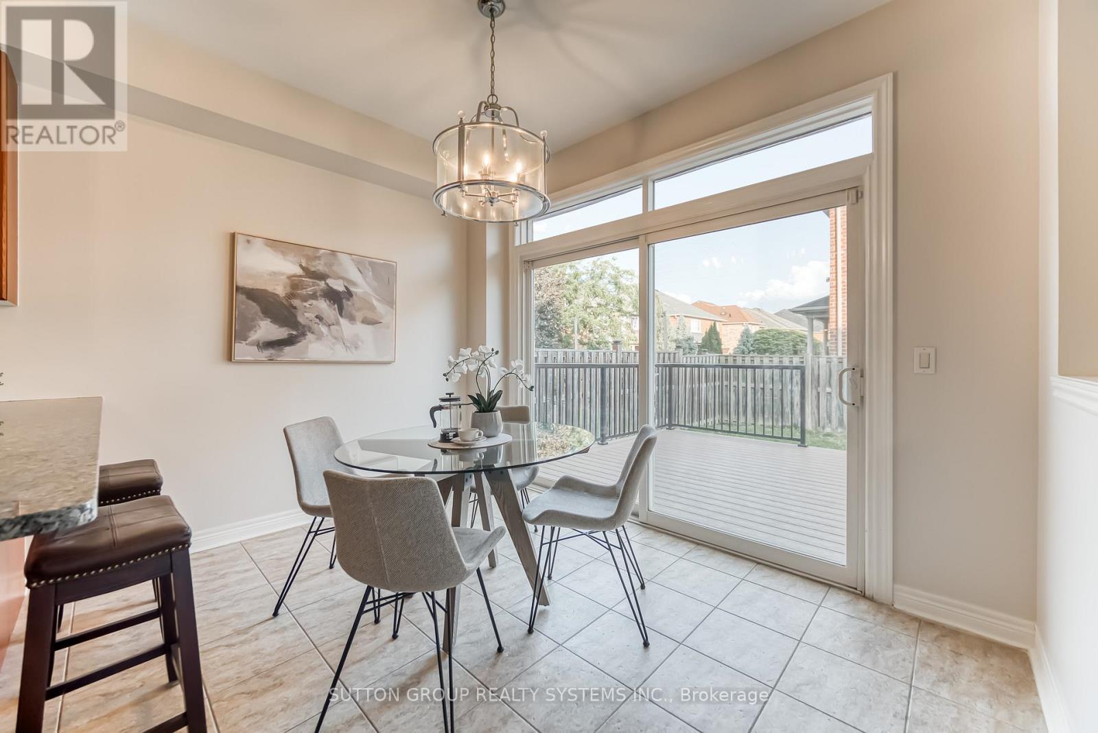 3806 Quiet Creek Drive, Mississauga, Ontario  L5M 8A9 - Photo 27 - W12387212