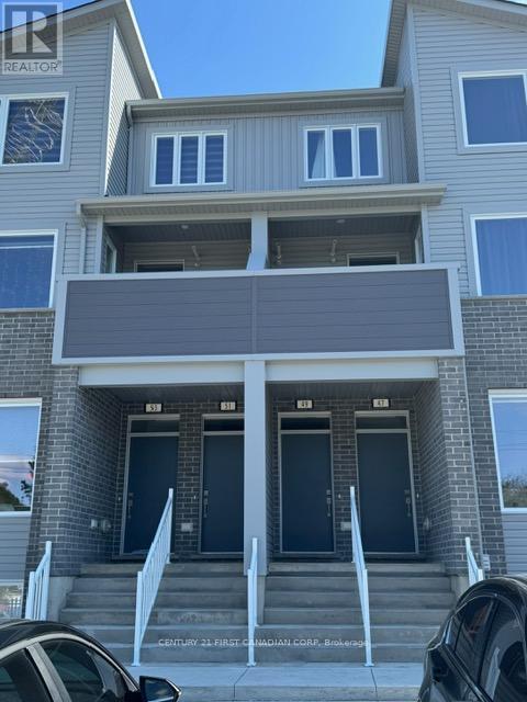 Property at 990 DEVERON CRESCENT image 2