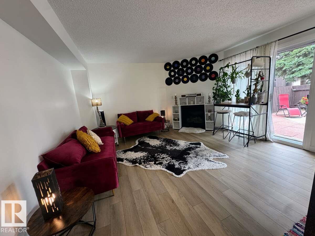 2419 142 Av Nw, Edmonton, Alberta  T5Y 1Y3 - Photo 1 - E4455321