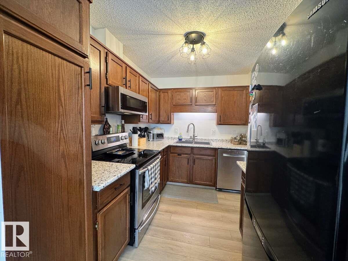 2419 142 Av Nw, Edmonton, Alberta  T5Y 1Y3 - Photo 9 - E4455321