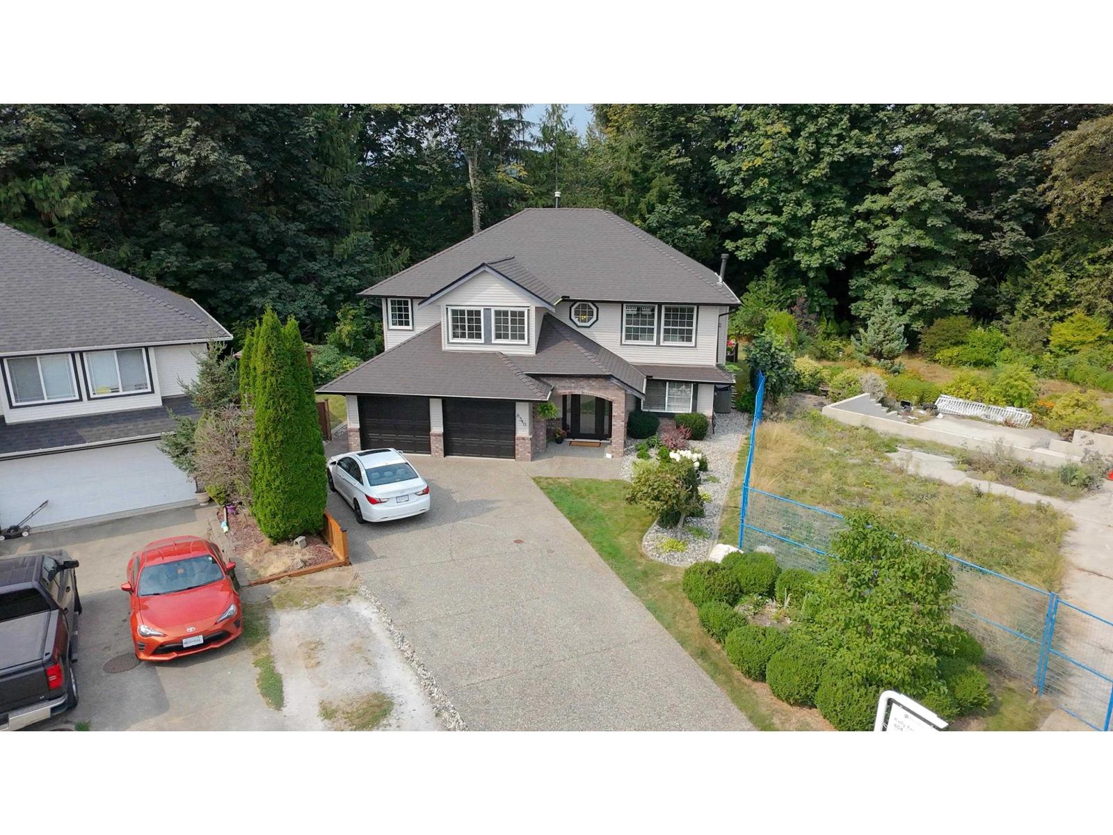 Property at 8340 MILLER CRESCENT image 2
