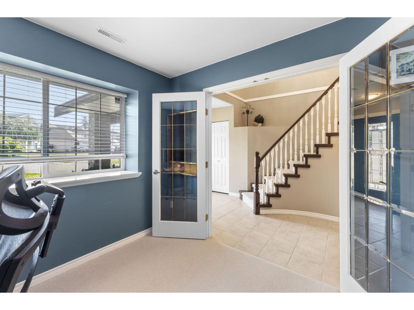 Property at 8340 MILLER CRESCENT image 4