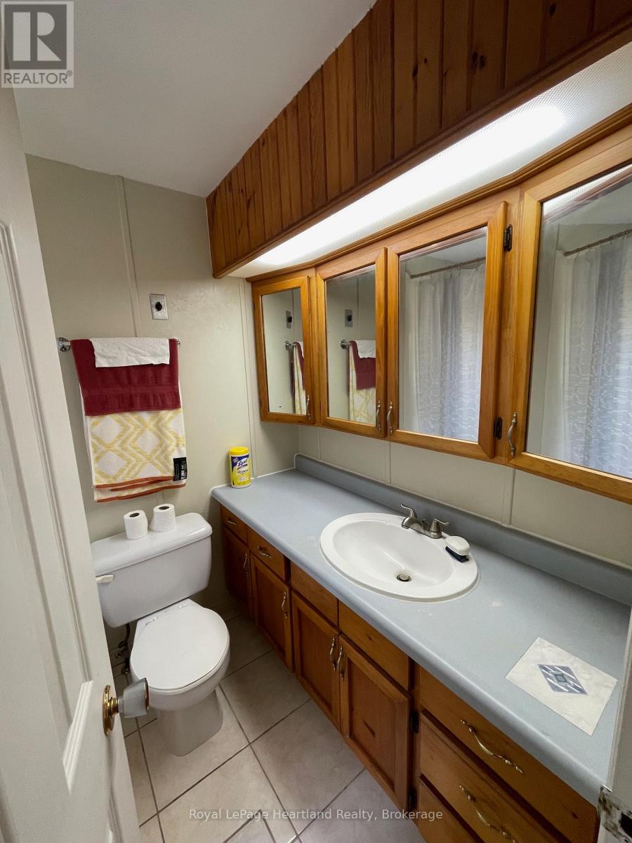 902 White Cedar Dr. - 35791 Bayfield River Road, Central Huron, Ontario  N0M 1G0 - Photo 21 - X12259219