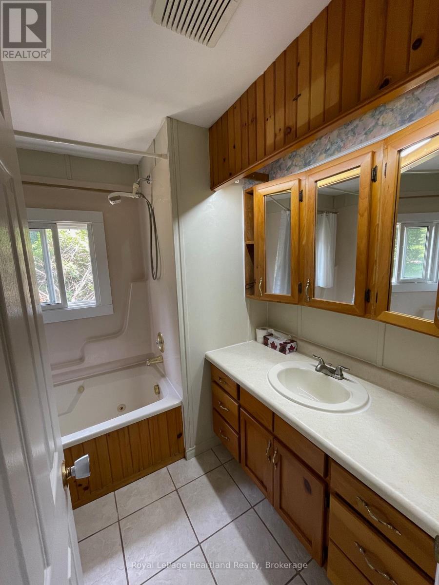 902 White Cedar Dr. - 35791 Bayfield River Road, Central Huron, Ontario  N0M 1G0 - Photo 23 - X12259219