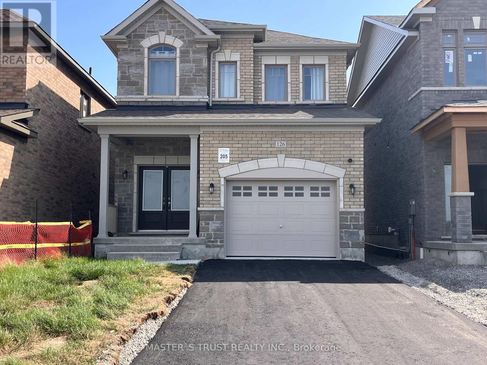 126 LORNE THOMAS PLACE, New Tecumseth, Ontario