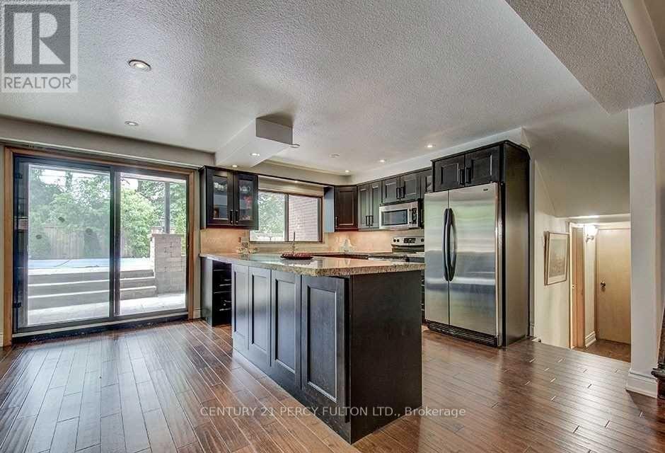 53 Poinsetta Drive, Markham, Ontario  L3T 2T7 - Photo 44 - N12387250