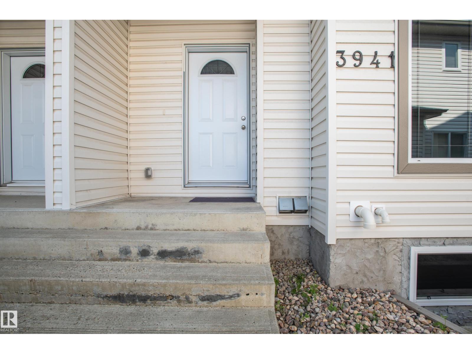3941 38 St Nw, Edmonton, Alberta  T6L 6S9 - Photo 1 - E4455394