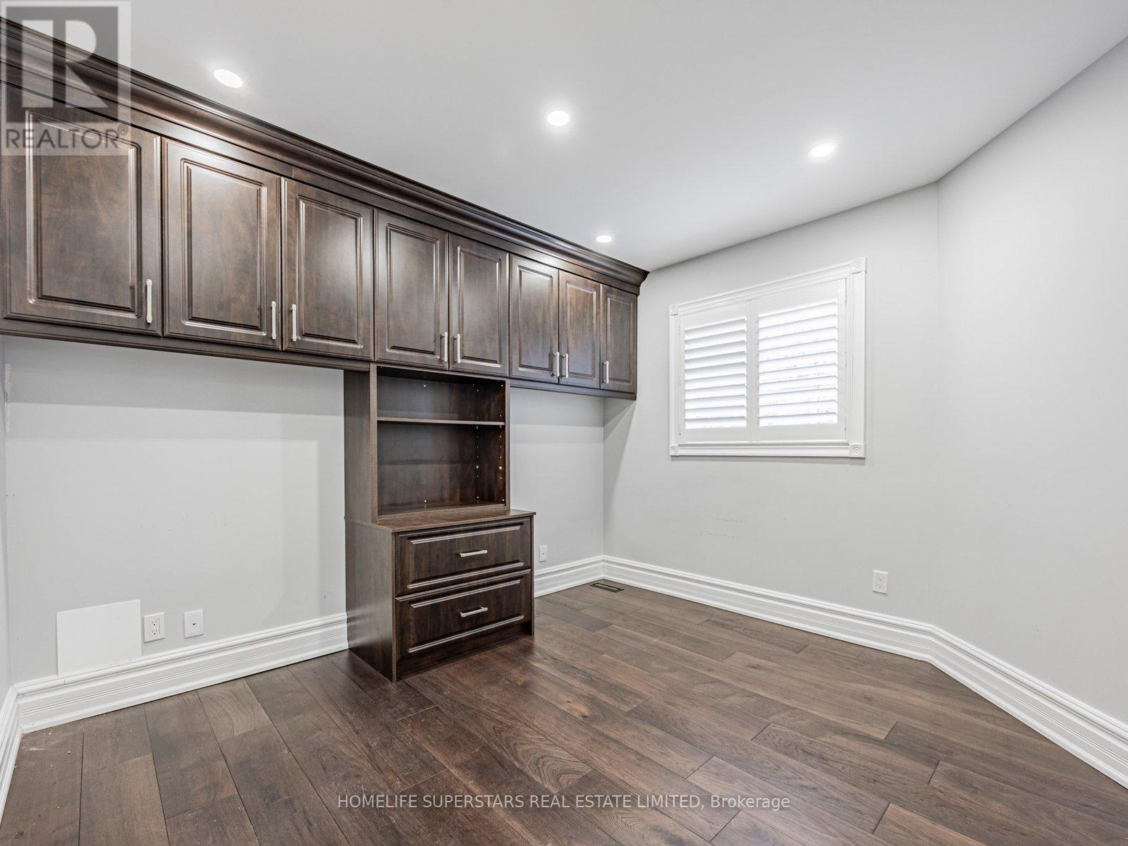 19 Strickland Drive, Ajax (Central West), Ontario  L1T 4A1 - Photo 3 - E12387031