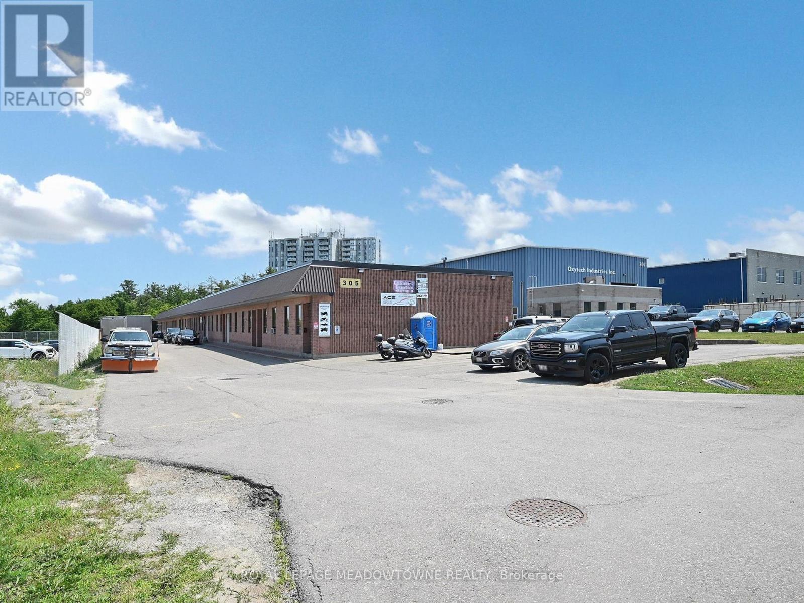 6a - 305 Armstrong Avenue, Halton Hills, Ontario  L7G 4X6 - Photo 12 - W12387263