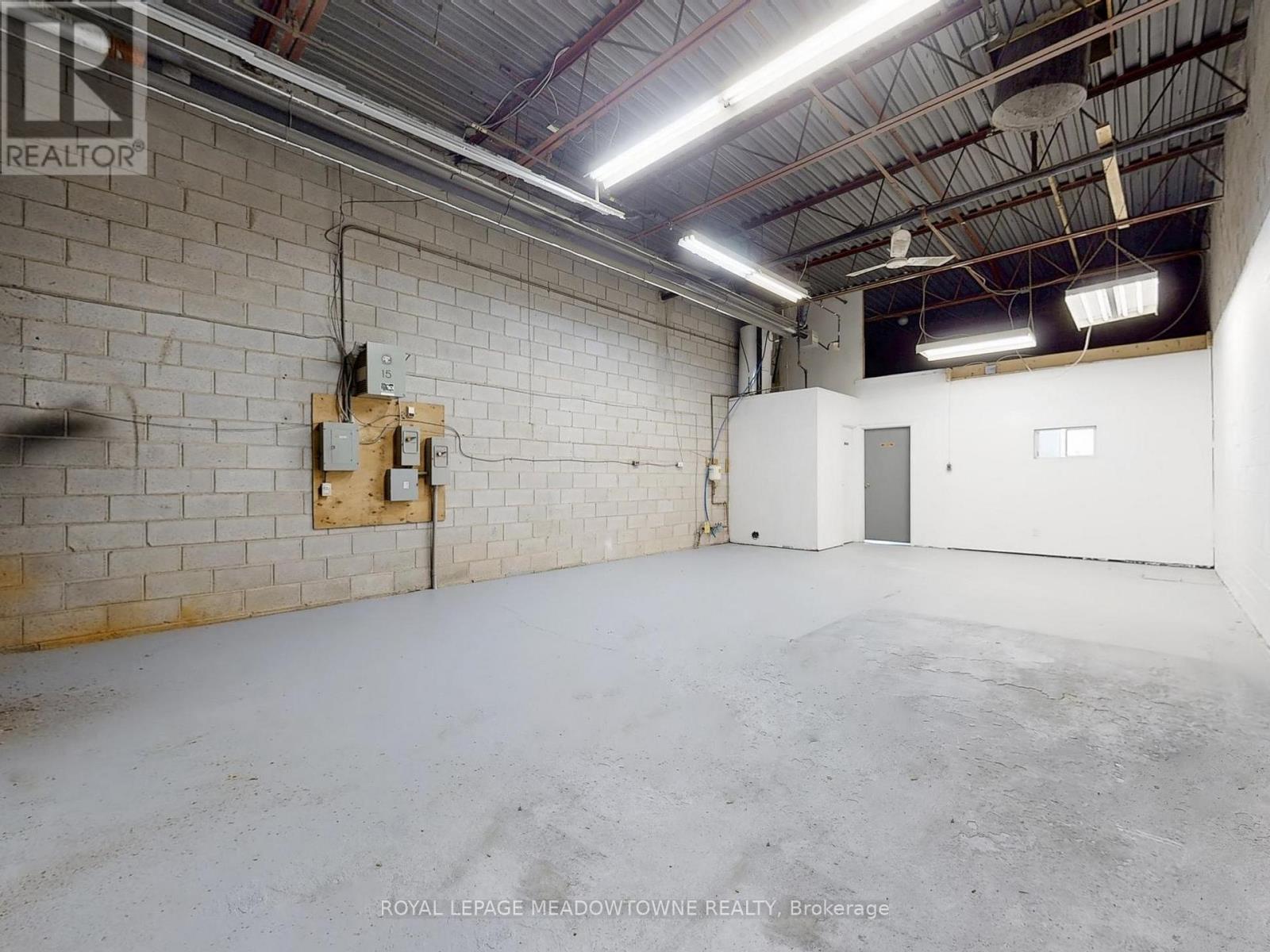 3a - 305 Armstrong Avenue, Halton Hills, Ontario  L7G 4X6 - Photo 14 - W12387269