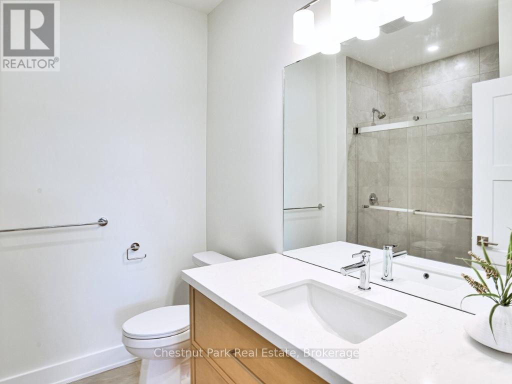 2 Black Spruce Street, Huntsville (Chaffey), Ontario  P1H 1M3 - Photo 11 - X12387275